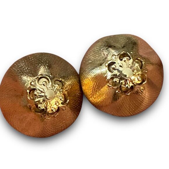 Vintage Sarah Coventry Brushed Gold Tone Nugget Dangle Clip On Earrings - Picture 7 of 9